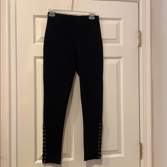 New Lush Leggings Lace Up On The Bottom Size M